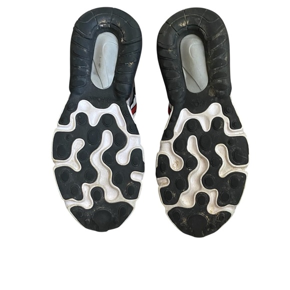 Nike Air Max 270 React - Picture 4 of 7